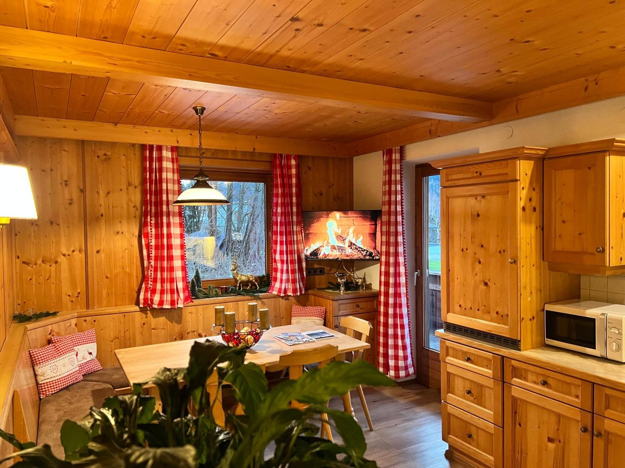 שטום Ferienwohnung Platzhirsch Panorama View Balkon, Gartensauna, Garten, Grillplatz מראה חיצוני תמונה