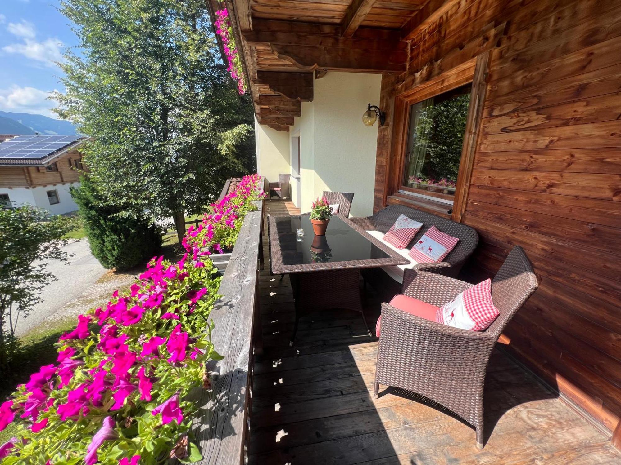 שטום Ferienwohnung Platzhirsch Panorama View Balkon, Gartensauna, Garten, Grillplatz מראה חיצוני תמונה